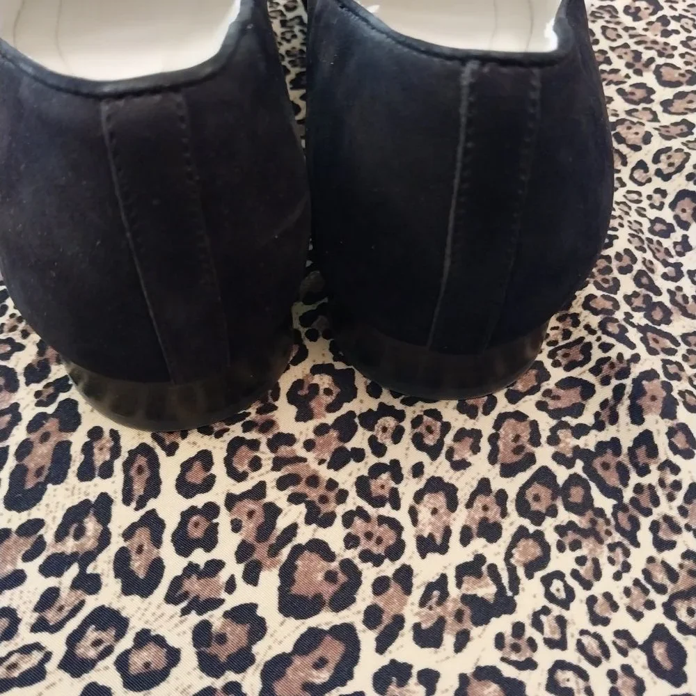 2555 Size 7 Donald Pliner Black Suede Look with White Beads - Picture 3 of 7